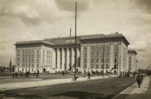 Katowice Gmach sejmu -Reprodukcja 361