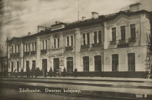 Zdołbunów Dworzec - Reprodukcja 33158
