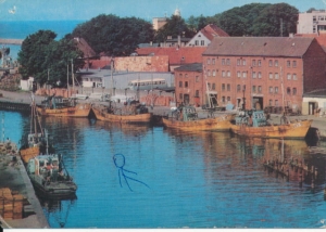 Pocztówka Ustka port - 023105