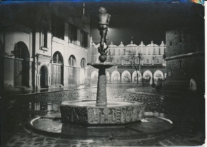 Kraków Plac Mariacki - 023743
