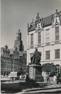 Wrocław pomnik Fredry - 023857
