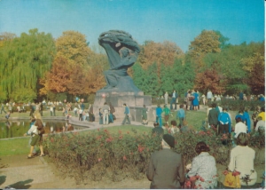 Warszawa pomnik Chopina - 027235
