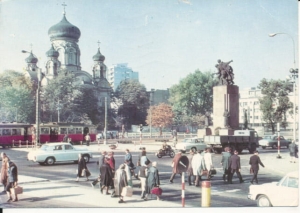 Warszawa pomnik - 027340