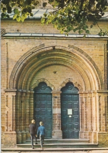 Sandomierz portal kościoła - 028827