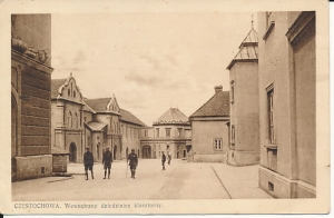 Częstochowa dziedziniec klasztorny - 029195