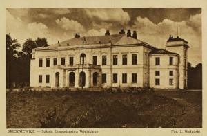 Skierniewice Szkoła - Reprodukcja 5262