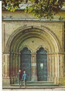 Sandomierz portal kościoła - 029937
