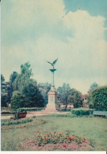 Białogard pomnik wdzięczności - 032229