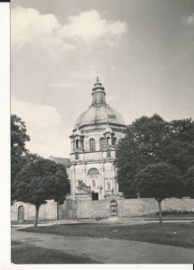 Gostyń barokowy kościół - 034047