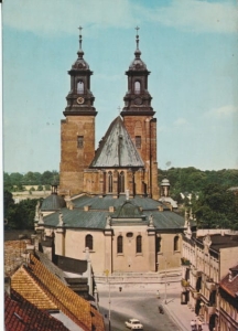 Gniezno gotycka katedra - 034779