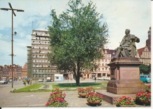 Wrocław pomnik Fredry - 034883