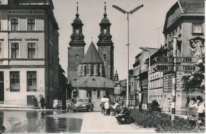 Gniezno widok na Katedrę - 035780