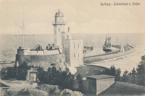 Kołobrzeg port latarnia - Reprodukcja 42085