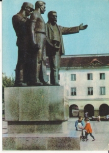 Łódź pomnik Marchlewskiego - 038464