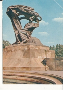 Warszawa pomnik Chopina - 038948