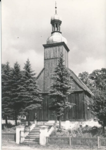 Szubin kościółek drewniany - 039318