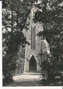 Nałęczów grobowiec A. Żeromskiego - 039356