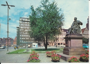 Wrocław pomnik Fredry - 039609