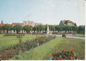 Książ Wielkopolski rynek - 039912