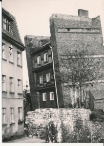 Toruń krzywa wieża - 040304