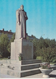 Zwoleń pomnik Kochanowskiego - 040698