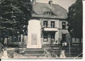 Krzystkowice pomnik - 042489