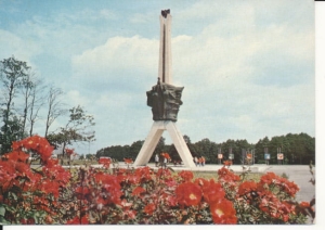 Tychy pomnik - 042613