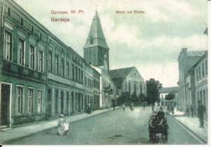 Gardeja Rynek i kościół - 042751