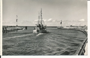 Kołobrzeg wejście do portu - 043393