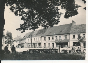 Jasień Plac Wolności - 045031