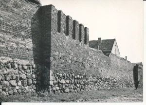 Słupsk mury obronne - 045904