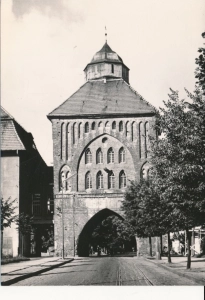 Słupsk gotycka brama - 045940