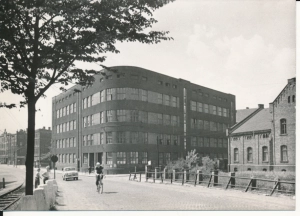 Lipiny Śląskie ul. Chorzowska szkoła - 046044