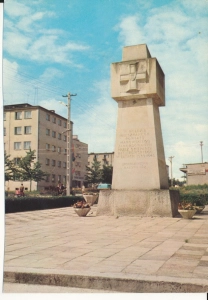 Maków Mazowiecki pomnik - 047038