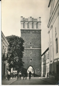 Sandomierz Brama Opatpwska - 048217