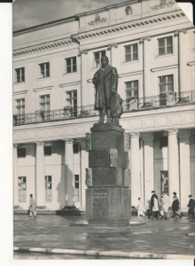 Warszawa Pomnik Moniuszki - 050430
