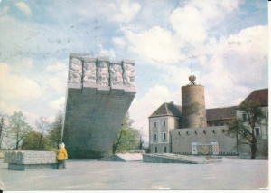 Głogów pomnik - 051398