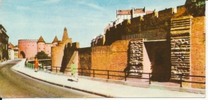 Warszawa mury staromiejskie - 051602