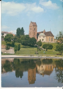 Warszawa gotycki kościół - 052844