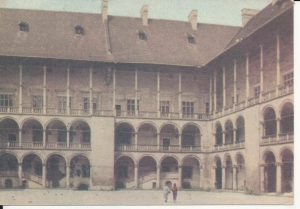 Kraków dziedziniec zamku - 053439