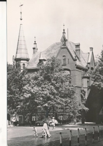 Słupsk ul. Sienkiewicza gmach PZU - 053905