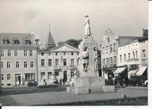 Wąbrzeźno Plac Zwycięstwa - 053970