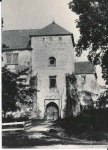 Szydłowiec zamek wieża bramna - 054126