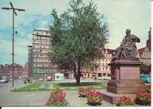 Wrocław pomnik Fredry - 054501