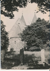 Inowrocław Romański kościół - 054920