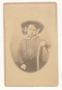 CDV dziewczynka w kapeluszu - 25100