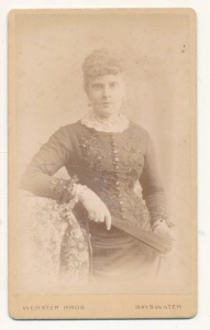 CDV kobieta z wachlarzem wizytowa - 25342