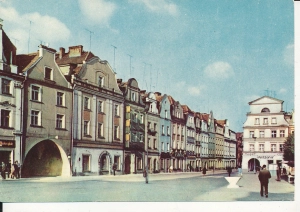 Bolesławiec kamieniczki w rynku - 057711