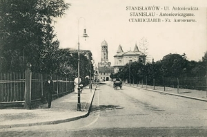 Stanisławów ul. Antoniewicza -Reprodukcja 4739