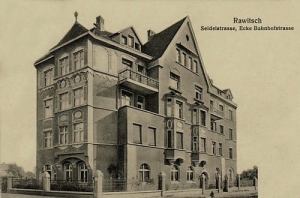 Rawicz ul. Dworcowa - Reprodukcja 7936